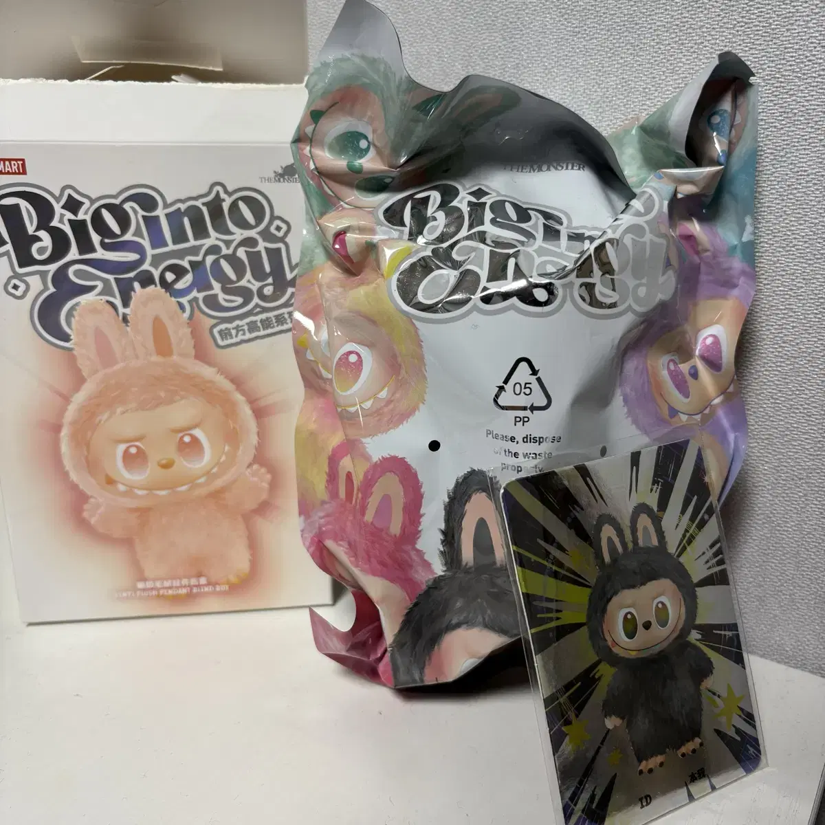 ポップマートラブブハイライトシークレットセルフ